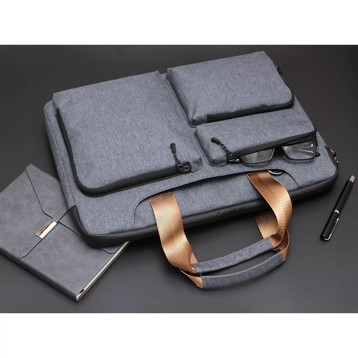 EX-078G Porta laptop Cade. GRIS OSCURO