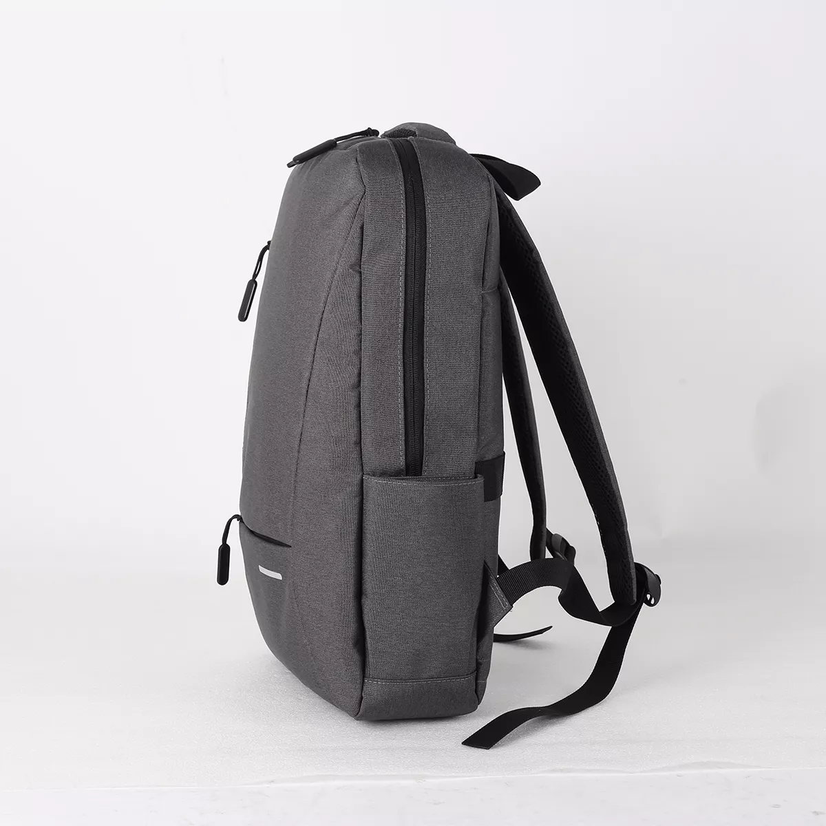 TX-137G Mochila Kuldiga. GRIS