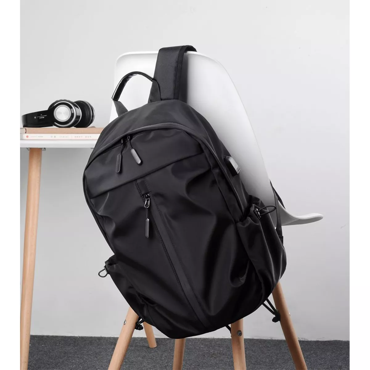 TX-183N Backpack Menfi. NEGRO