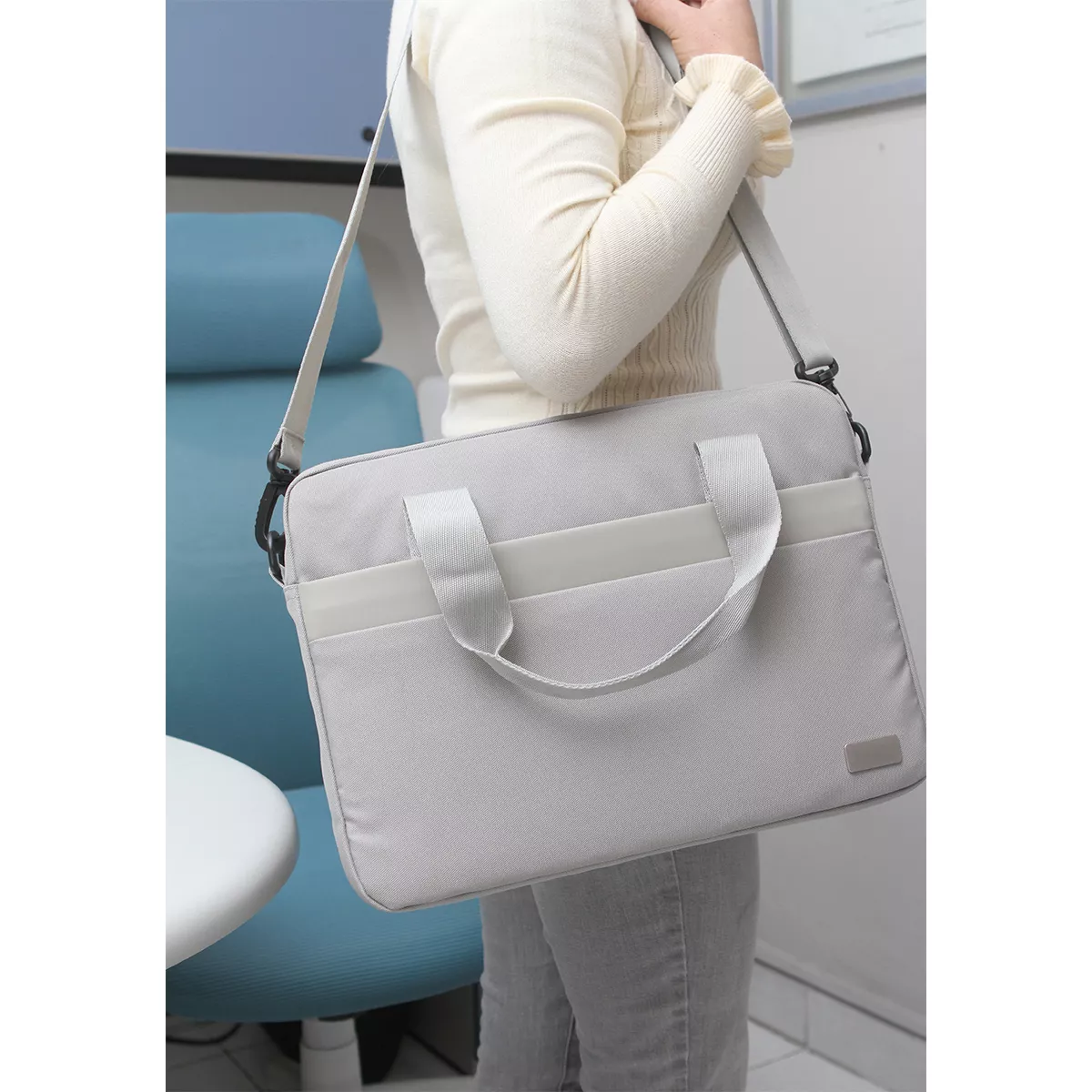 TX-246G Porta laptop Salem. GRIS CLARO