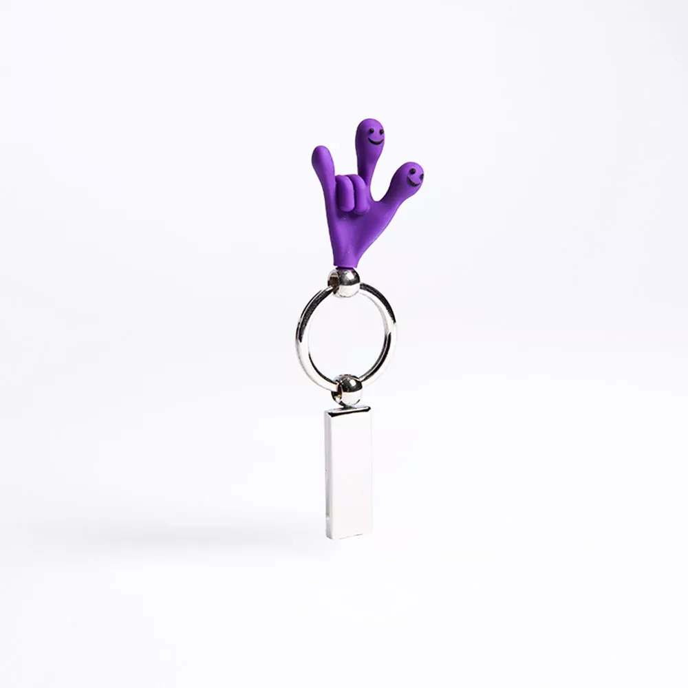 93425-12 SMILE HANDS LLAVERO morado