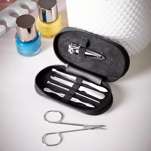 DAM 012 N SET DE MANICURE SASKA negro